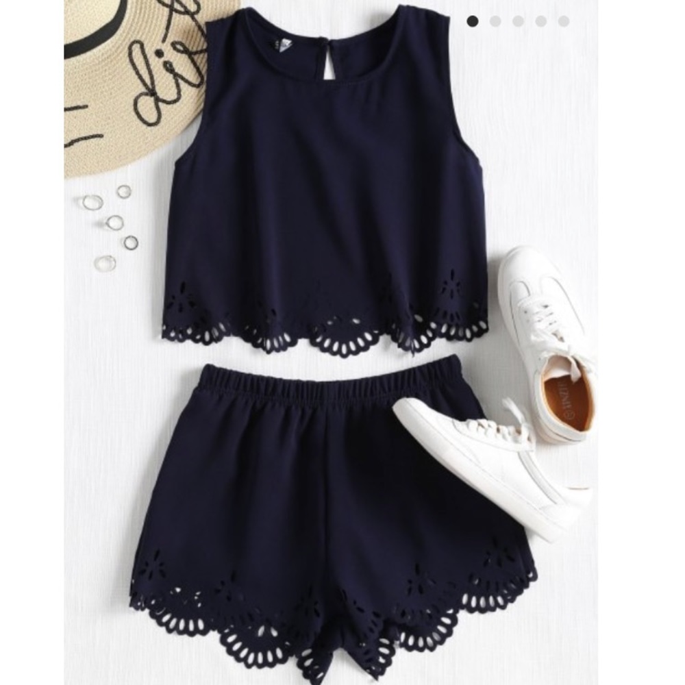 TWO PIECE CROP OUTFIT